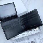 طقم محفظه وميداليه كالفن كلاين رجالي اسود